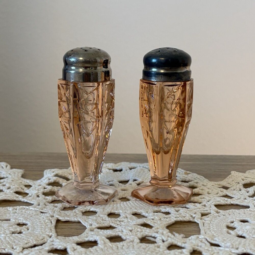 Vintage Pink Depression Indiana Glass Geometric Salt & Pepper Set 1935 Deco